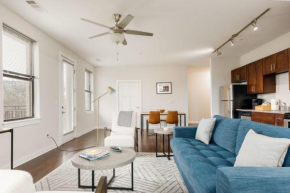 CozySuites Music Row Spacious 2BR with free parking 40
